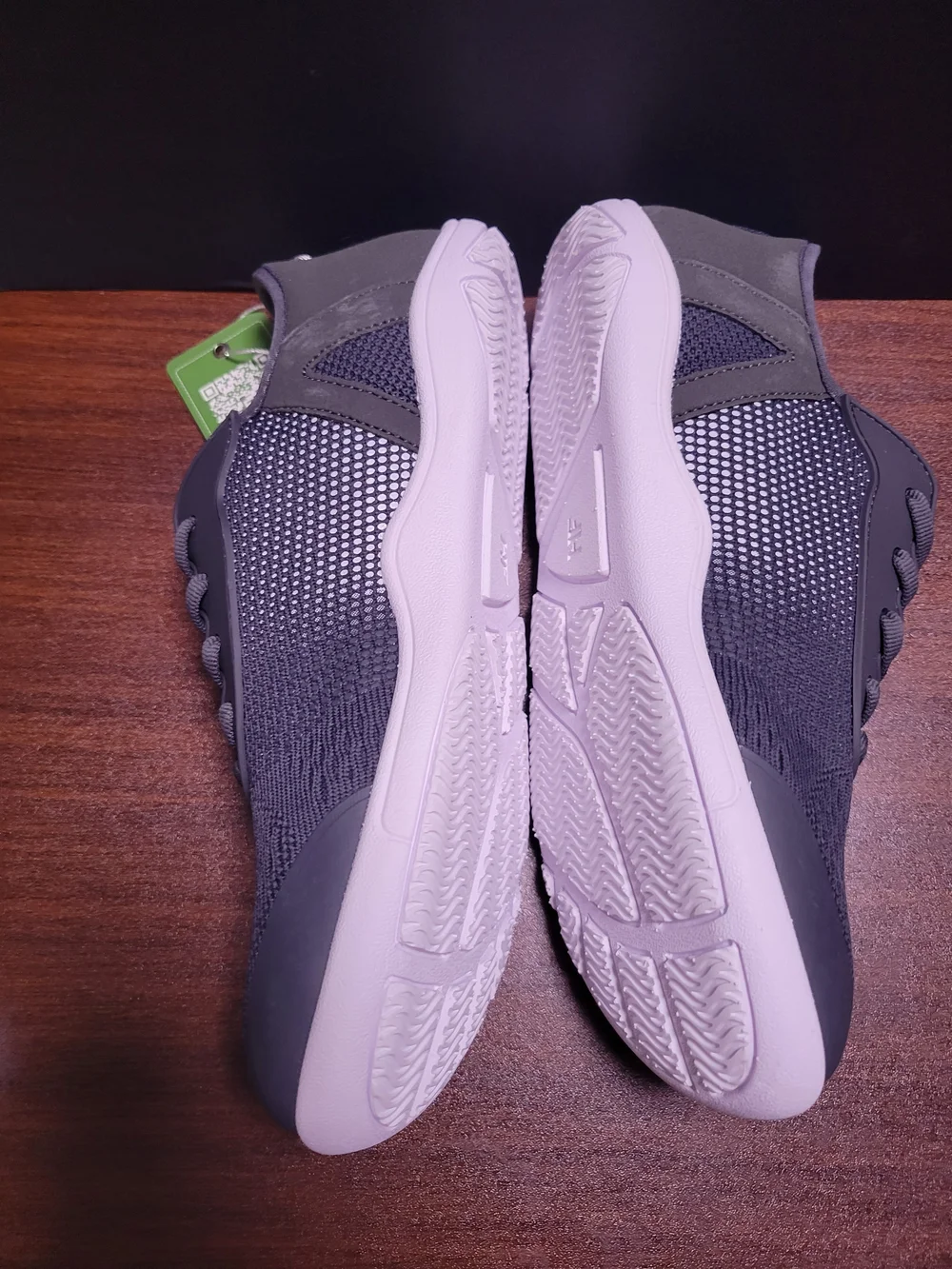 HIKE Footwear Women's 7.5 Gray Sneakers NWT Walkinh Atletic Shoes